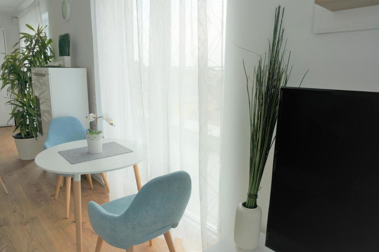 Panorama Penthouse Apartment Mit Klima Und Whirlpool Fuer Bis Zu 6 Personen フランケンタール エクステリア 写真