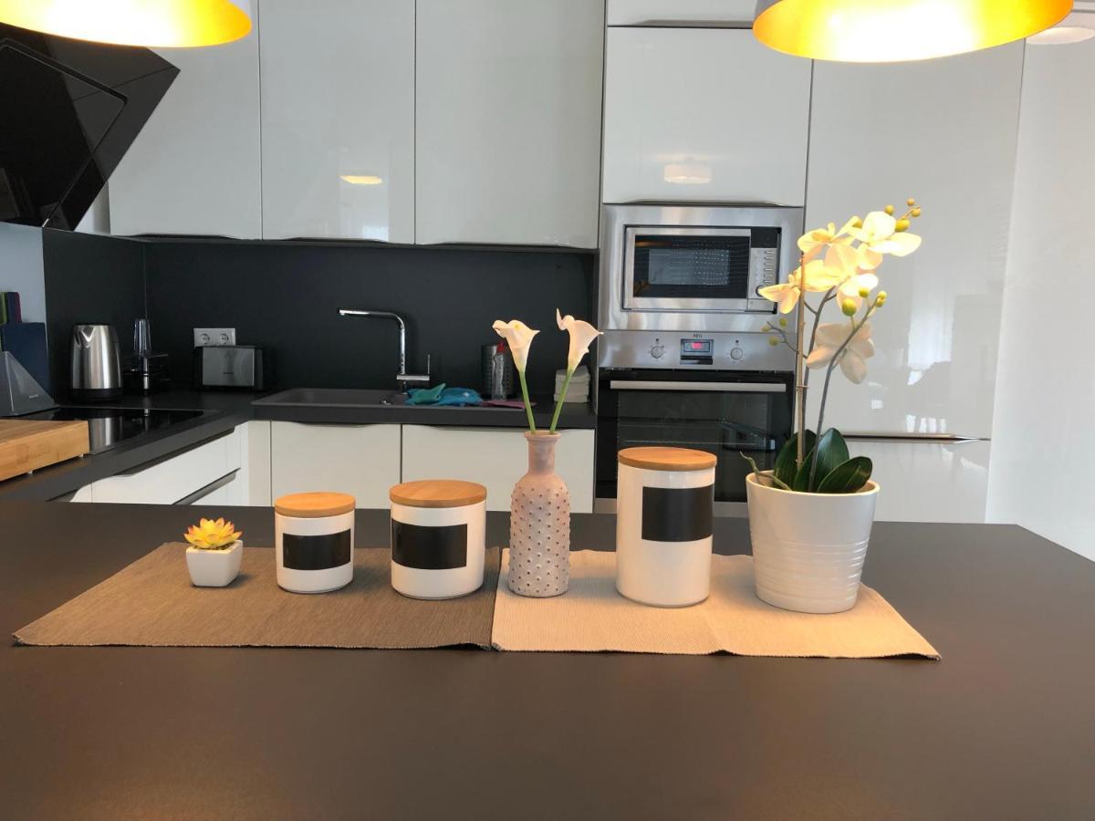 Panorama Penthouse Apartment Mit Klima Und Whirlpool Fuer Bis Zu 6 Personen フランケンタール エクステリア 写真
