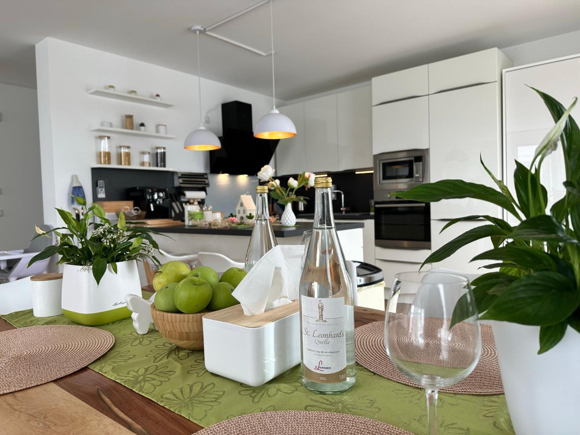 Panorama Penthouse Apartment Mit Klima Und Whirlpool Fuer Bis Zu 6 Personen フランケンタール エクステリア 写真