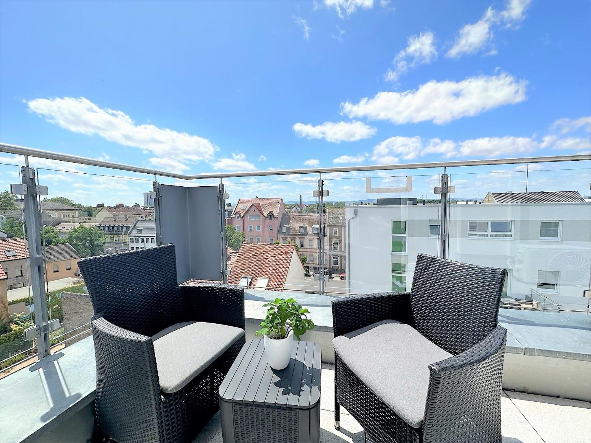 Panorama Penthouse Apartment Mit Klima Und Whirlpool Fuer Bis Zu 6 Personen フランケンタール エクステリア 写真