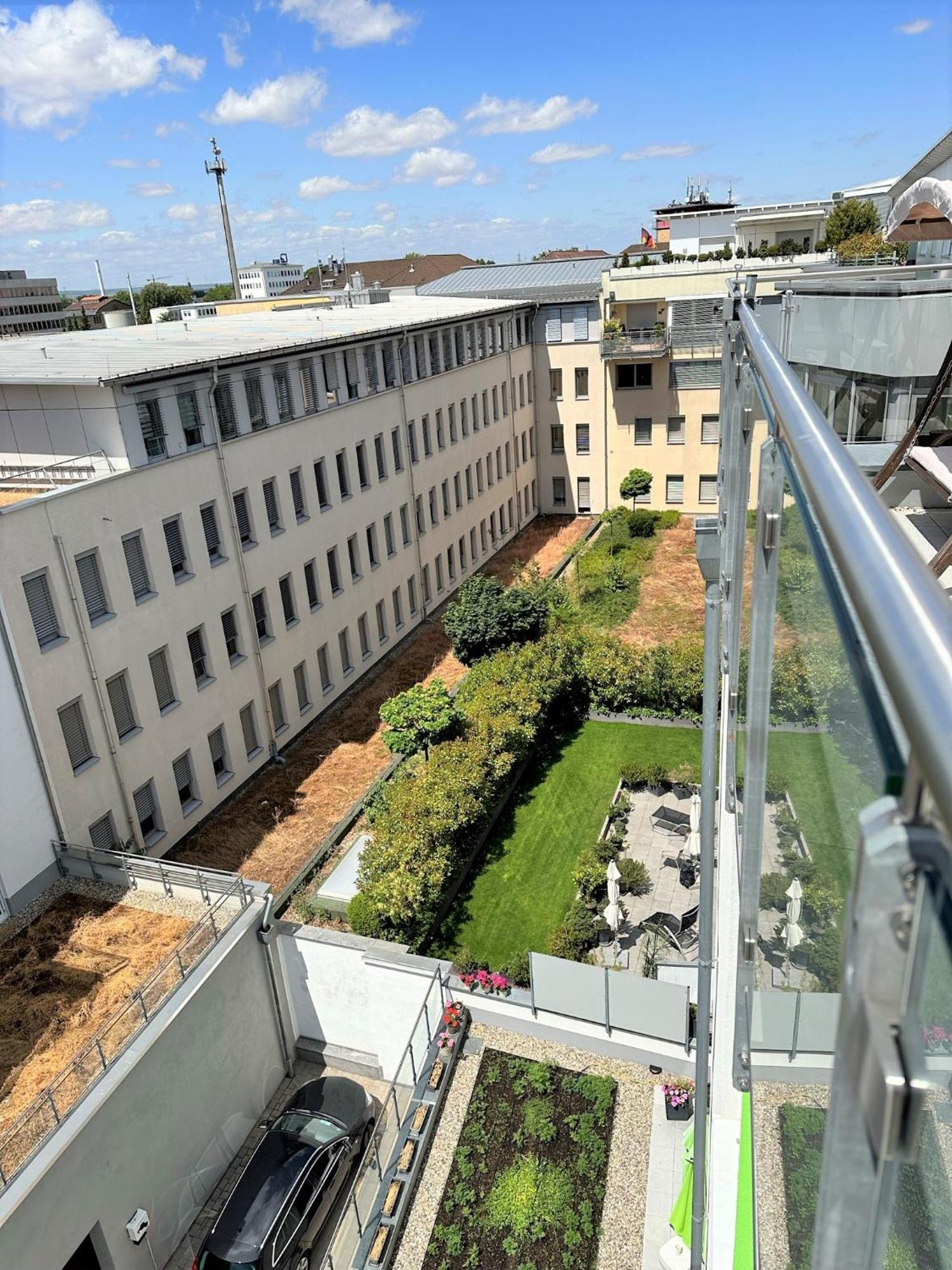 Panorama Penthouse Apartment Mit Klima Und Whirlpool Fuer Bis Zu 6 Personen フランケンタール エクステリア 写真